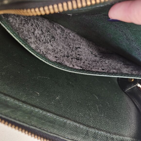 Louis Vitton Taiga Orsa Clutch/Wristlet - Green - Picture 7 of 8